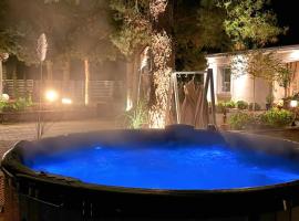 Sosenkowe Apartamenty Balia & Jacuzzi, hotel en Kuźnica Głogowska