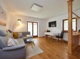 ruhige und neue Ferienwohnung am Berg