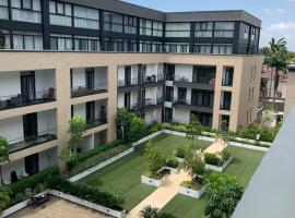One Bedroom Premium Luxury Apartments at The Embassy Garderns, Hotel in Cantonments