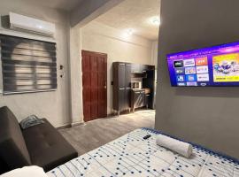 Estudios Hotel Colonial, ξενοδοχείο σε Escarcega