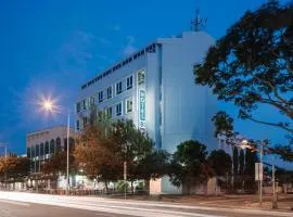 싱가포르 창이 국제공항 - SIN 근처 호텔 Hotel 81 Changi