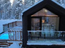 Hossaville Luxe West Lake Cabin III, hotel in Ruhtinaansalmi