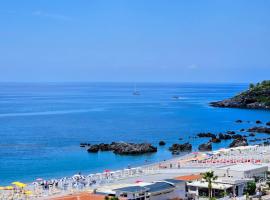 1531 Jackson B&B, hotel en Scalea