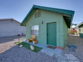 Near Parks, Shops and Eats! Bullhead City Casita