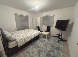 New Build, Double Room in Trim, hotell i Trim