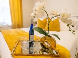 AllStar Luxury Home LLC II, hotelli Durhamissa