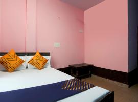 SPOT ON Zaika Hotel, hótel í Jhājhar