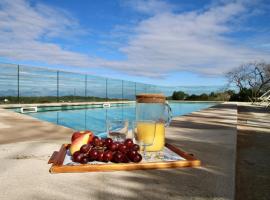 MATER RANDA, piscina, vistas increíbles y barbacoa, hotel i Randa