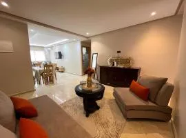 Rabat Hassan, aprt chic , lumineux à 2 min du tramway