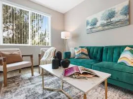 5-Star Irvine | Luxe 2BR w/ Pool, Gym & Parking