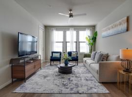 Pool Access! Luxe Condo 7 Mi to Coquina Beach, hotel i Bradenton