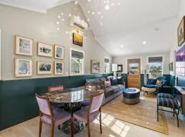 Modern Design - Walk to Galleries + Beach + Dining