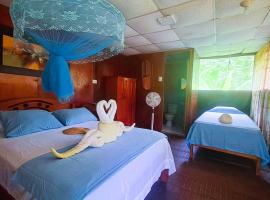 Jacamar Lodge Expeditions, hotel a Iquitos