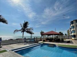 Crucita Beach、El Pueblitoのホテル