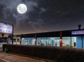 Moonraker Motor Inn