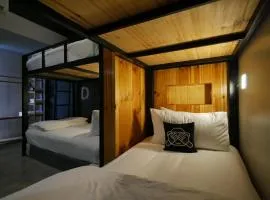 Blu Monkey Hotel Surat Thani