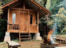 Kuna Glamp Camp, Hotel in Gitgit