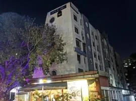 Townhouse OAK Gharonda Residency Near Sant Tukaram Nagar Metro Station