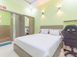 Shiva Home Syariah RedPartner near Alun Alun Tegal, hotel di Tegal