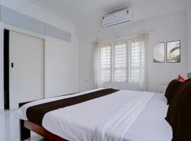 Collection O Kulathoor TechnoparkFormerly United Mansions โรงแรมในTrippapur