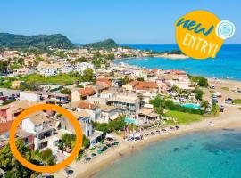 Beachfront Villa Anatoli Sidari with private heated pool by DadoVillas、シダリのホテル