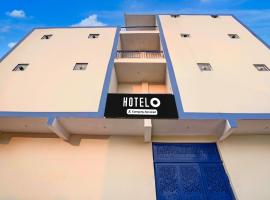 Super Hotel O SGT University Road Formerly Budhera, Hotel in Garhi Harsāru