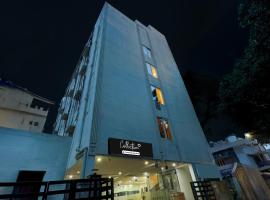 Super Townhouse Benz Circle MG Road，Mohammadnagar的飯店