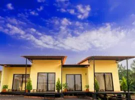 Aavaas Farm Hostel