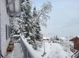 Chalet Courchevel La Tania - 14 personnes - 7 chambres 7 salles de bains - 40 m des pistes