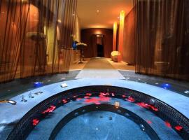 Moonlight Motel, Hotel mit Whirlpools in Taichung