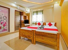 OYO Raj Residency, hotel i Visakhapatnam