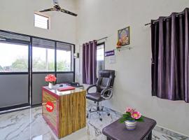 Hotel O J D Guest House, hotell i Nagpur