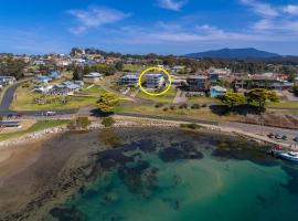 Unit 4 Sapphire Waters, hotel en Narooma