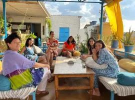 Jaisalmer Hostel Crowd