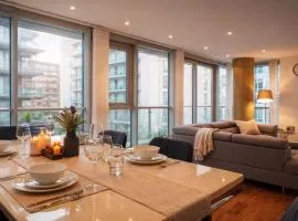 High-End Modern Two-Bedroom Apartment central