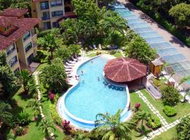 The Oaks Tamarindo Pool Front Condominiums fast wifi, hotel in Tamarindo