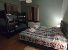 Χάνι Γρεβενιτίου, ξενοδοχείο 