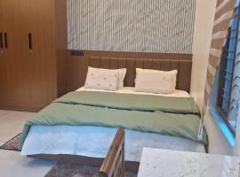 blue Mount stay, Hotel in Gūdalūr