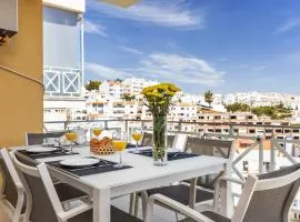 Garden Hill Relax & Old Town by OCvillas