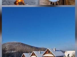 Chaty Trzy 731-950-635, hotel di Solina