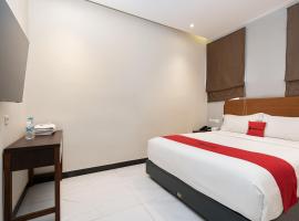 RedDoorz Plus @ UNO Jalan Merak Samarinda, hotell i Samarinda