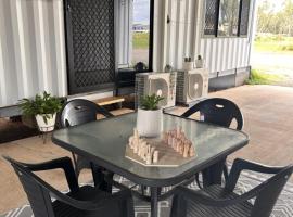 Tiny Home in Mount Isa, minicasa em Mount Isa