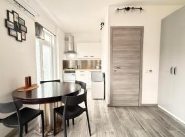 MXP Lakes 1BR Apartment - Casa Buda Maggiore, Direct Host, Hotel in Sesto Calende