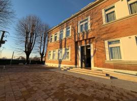 Viva Residence، فندق في كالديرارا دي رينو