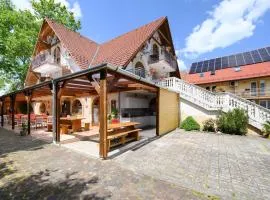 Molnár Vendégház 24