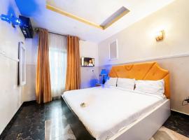 Bluecrest Hotels Bonny, hotelli kohteessa Bonny