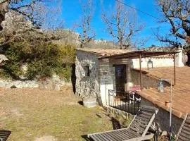 Chambre de la roche trouee