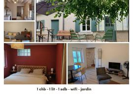 La Datcha d Elvira - Maison de campagne au vert, готель у місті Levroux