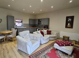 The Saddlery Cottage with Hot Tub, hotel a Doncaster