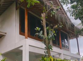 Wa'a House Batukaras, Hotel in Batukaras